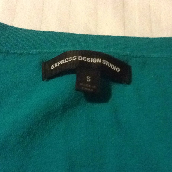 Express Design Studio sweater - Picture 2 of 5